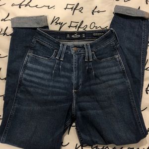 CLASSIC HOLLISTER MOM JEAN